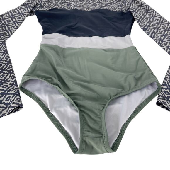 Seea Hermosa One Piece Swimsuit Surf Suit in Junko Size Small Long Sleeve - Picture 8 of 9
